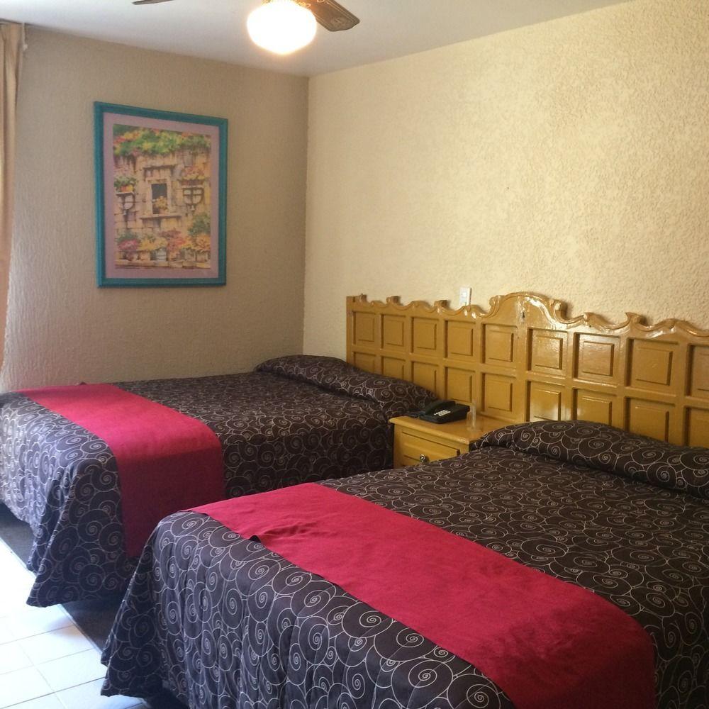 Hotel Colon Express Guadalajara Dış mekan fotoğraf