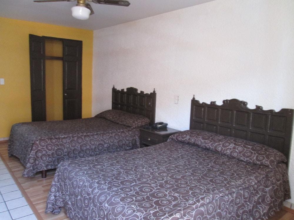 Hotel Colon Express Guadalajara Dış mekan fotoğraf