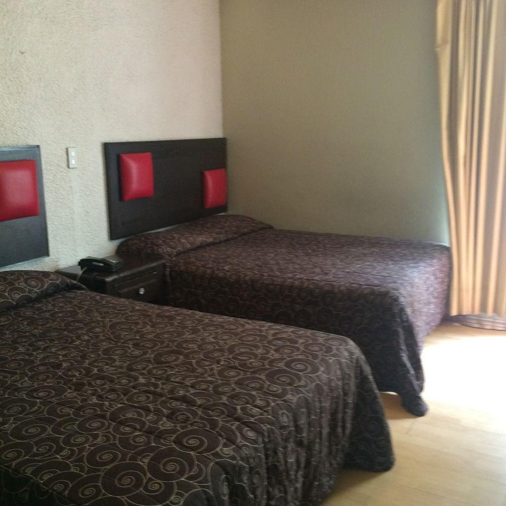 Hotel Colon Express Guadalajara Dış mekan fotoğraf
